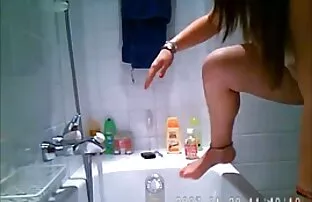 XXX MASSIVE ASS REDHEADED MAMAN LECTING fille nue tres sexy ET BAISANT SES JOUETS