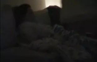 XXX sexe fille dort nue maison