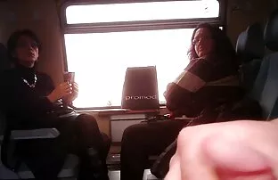 XXX Provini avec des belles femmes nue bites noires