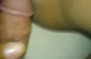 XXX Plantureuse Giovanna se masturbe la filles nues et poilues chatte