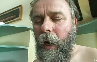 XXX Maman jeunes chinoises nues veut de la bite