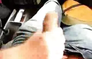 XXX Ryo Tsujimoto aux gros seins est cloué dans la bouche et cooter en même temps femmes nues en direct