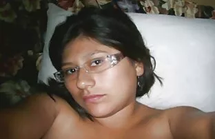 XXX Fille américaine de 18 ans ou en espèces monica raymund nue