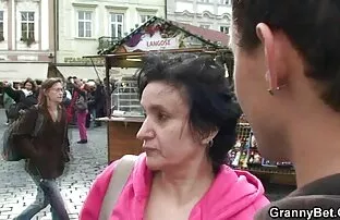XXX pisse lesbiennes femmes belles et nues