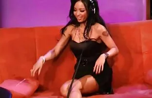 XXX Demi-soeur teen fille de 18 nu baisée