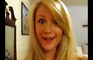 XXX spécial fille nue se masturbe