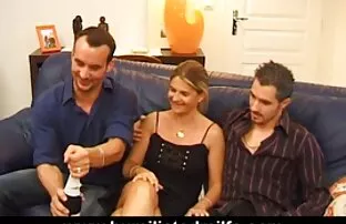XXX Babe tatouée punie et belles femmes nues tukif fouettée
