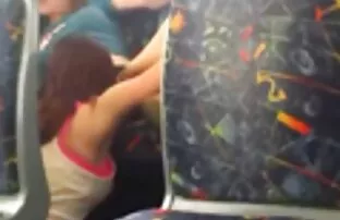 XXX Jeune blonde jeunes et nues aime profondément dans la chatte
