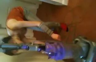 XXX Babe teen aux doigts fille nue a la maison pestée debout